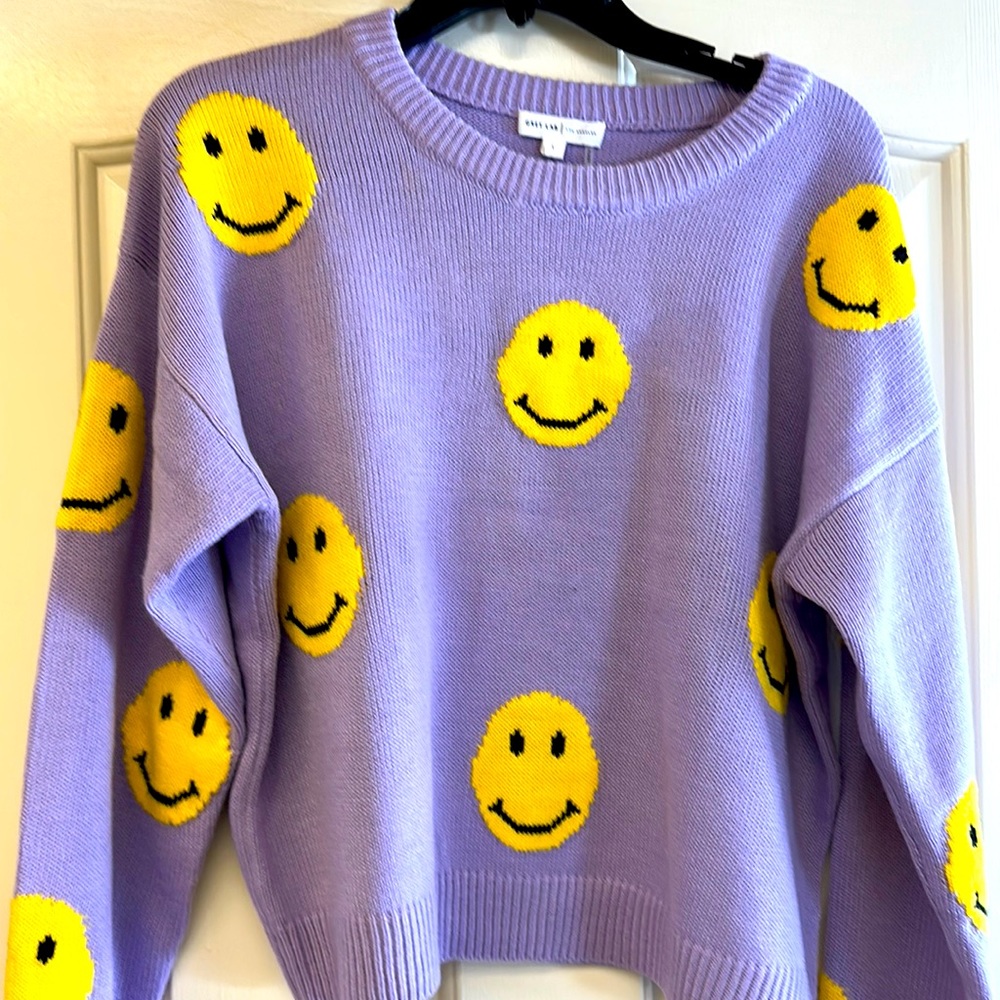 All Smiles Sweater 💜💛